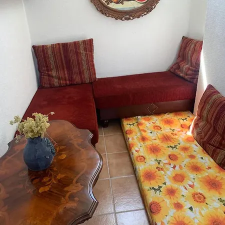 Bb Villa *