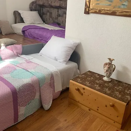 Bb Villa *