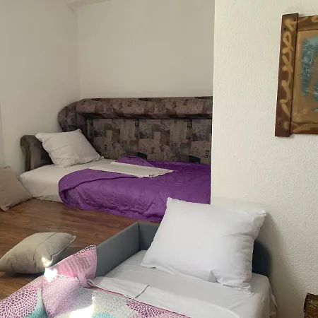 Bb Villa *